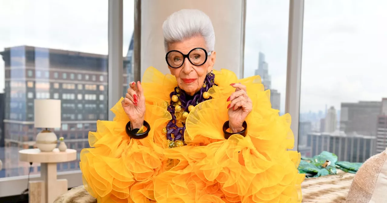 Designer Iris Apfel Dies at 102