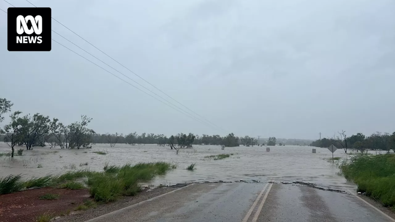 Partial evacuation at Borroloola ordered as major flood modelled for McArthur River