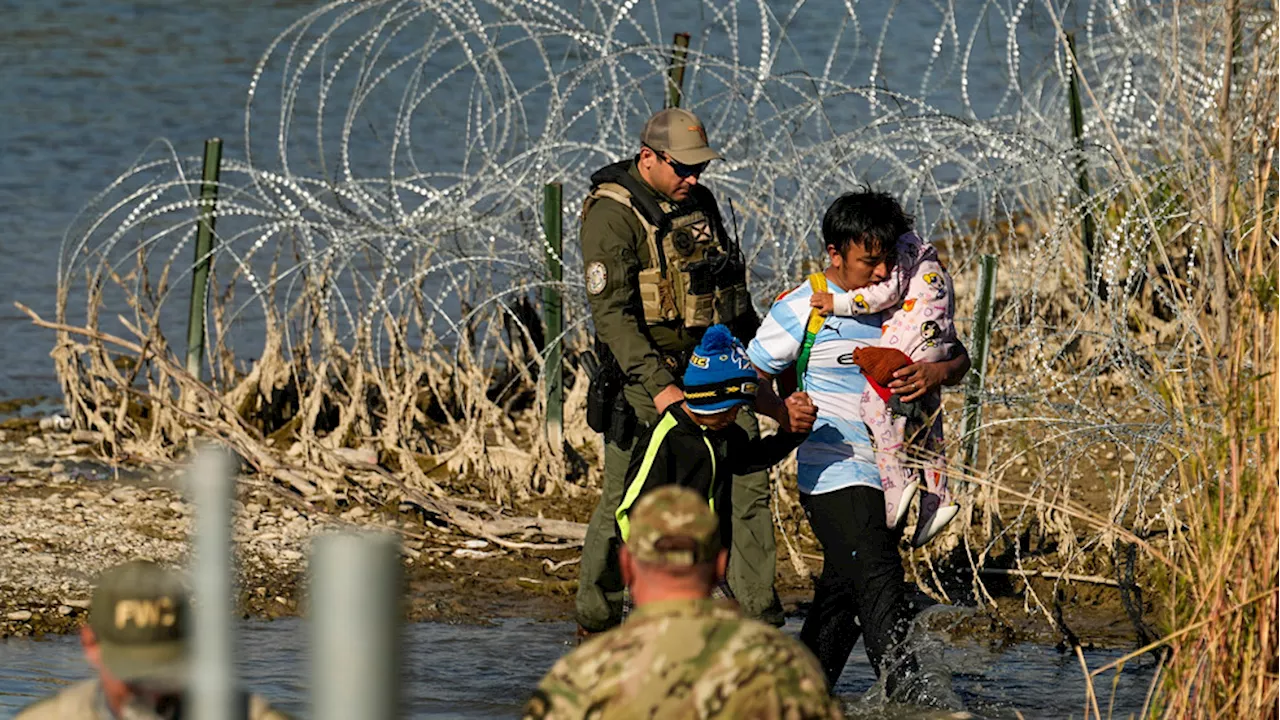 Texas law enforcement can arrest undocumented migrants for time being, Supreme Court rules