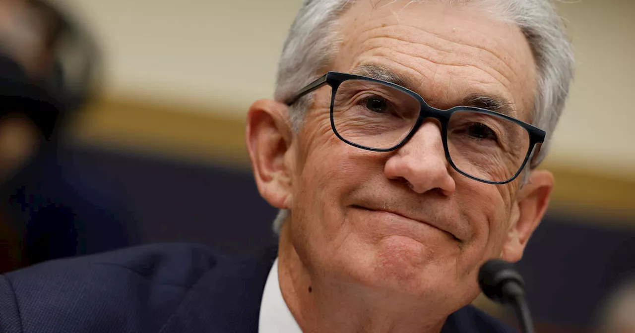 Federal Reserve Leaves Interest Rate Unchanged, Predicts Future Rate Cuts