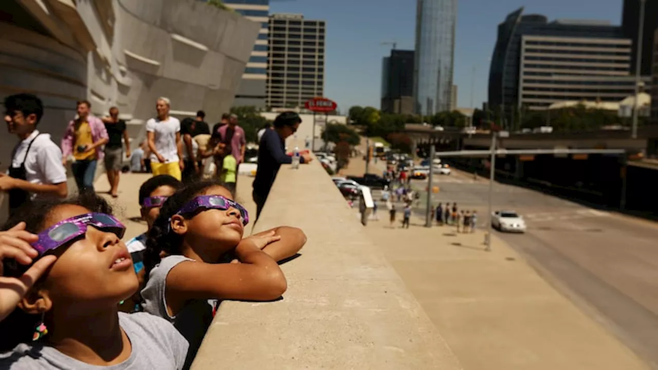 Solar eclipse: Which North Texas schools are closed for the day?