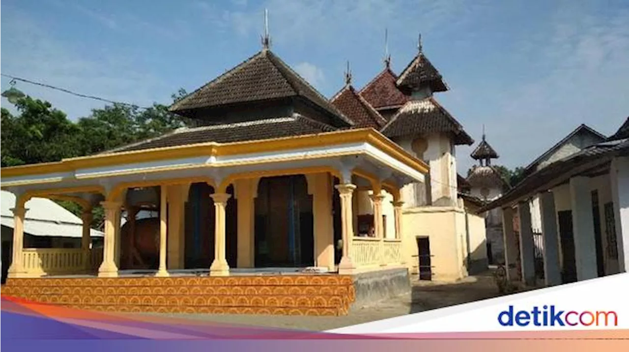 Kisah Masjid Tiban di Blitar yang Ditemukan Mbah Wali