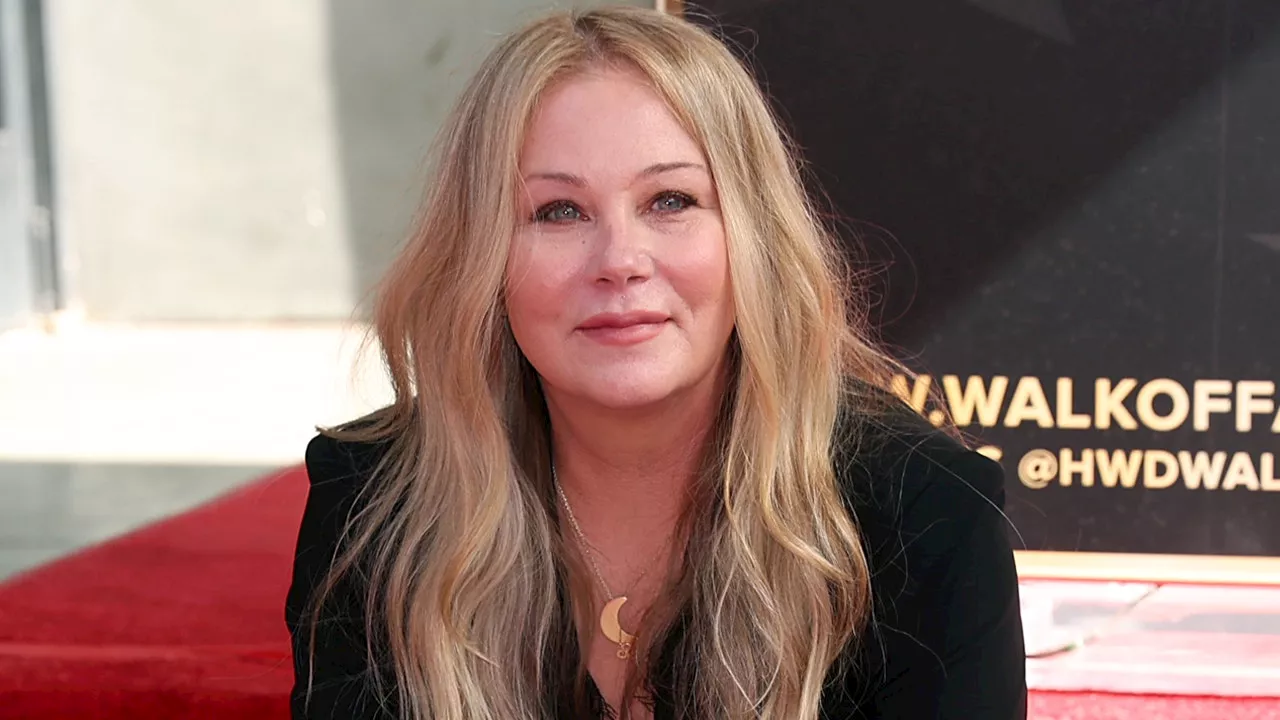 Christina Applegate copes with MS diagnosis with sick sense of humor