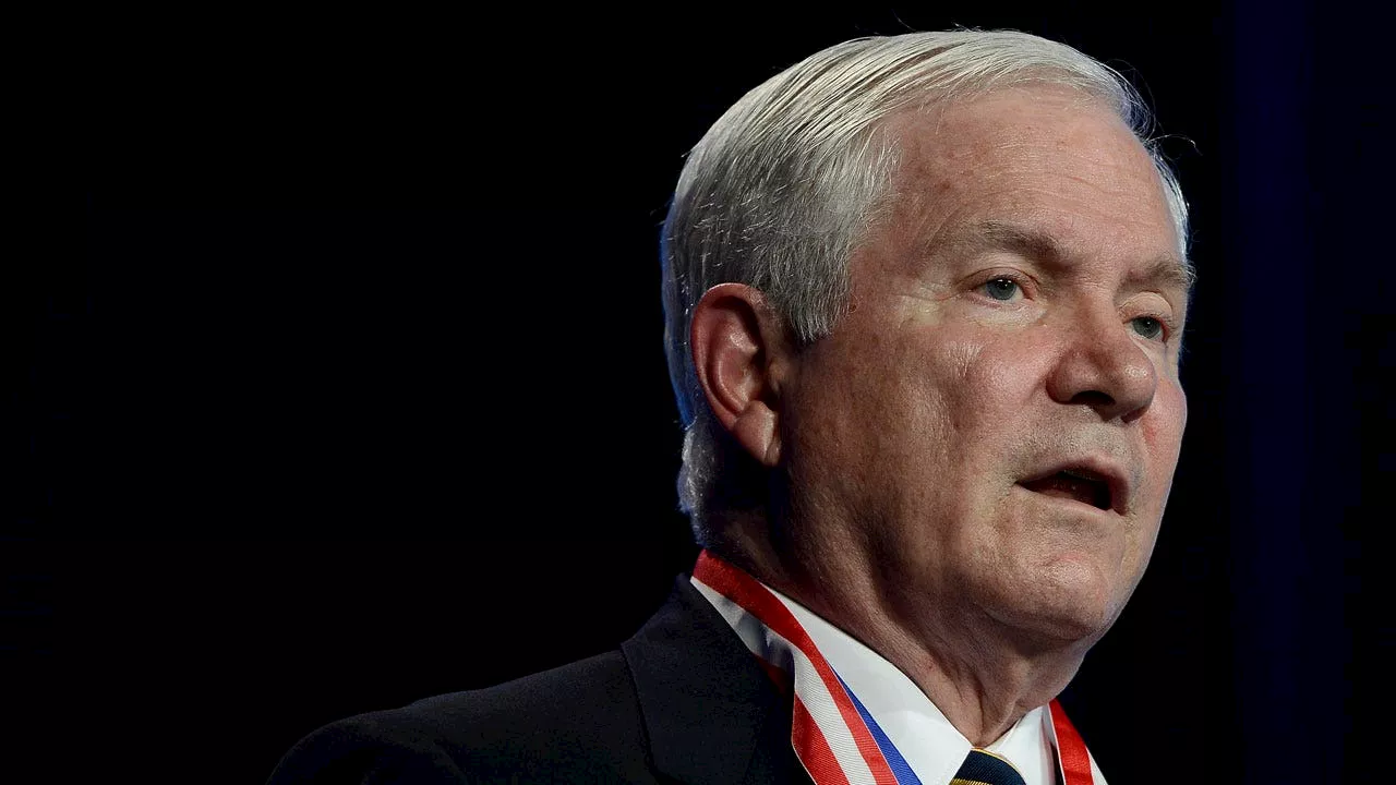 William & Mary to honor former defense secretary Robert Gates with new building