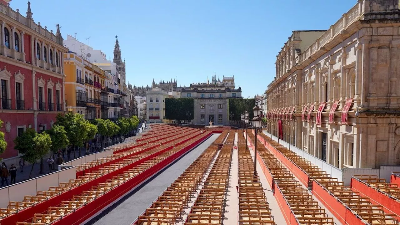 FACUA pide al Ayuntamiento de Sevilla que investigue la reventa de sillas de la Semana Santa