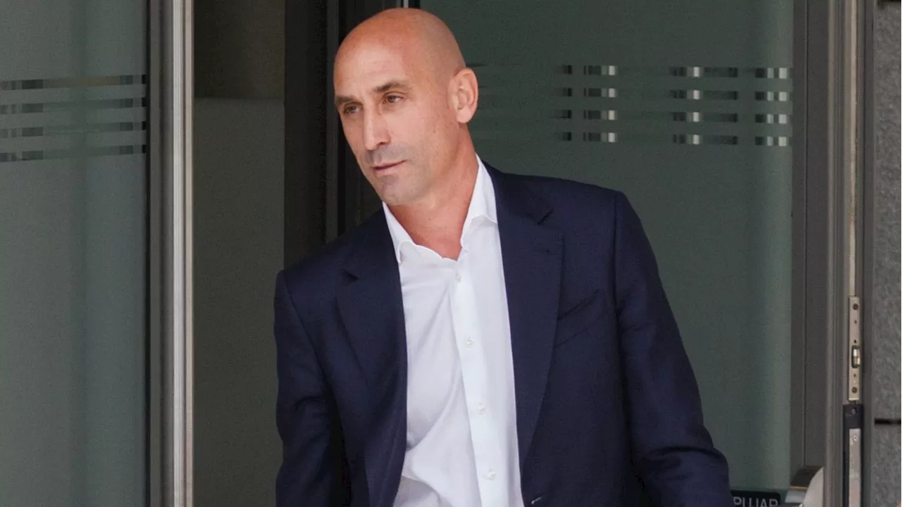 Orden de detención contra Luis Rubiales que prepara su regreso a España