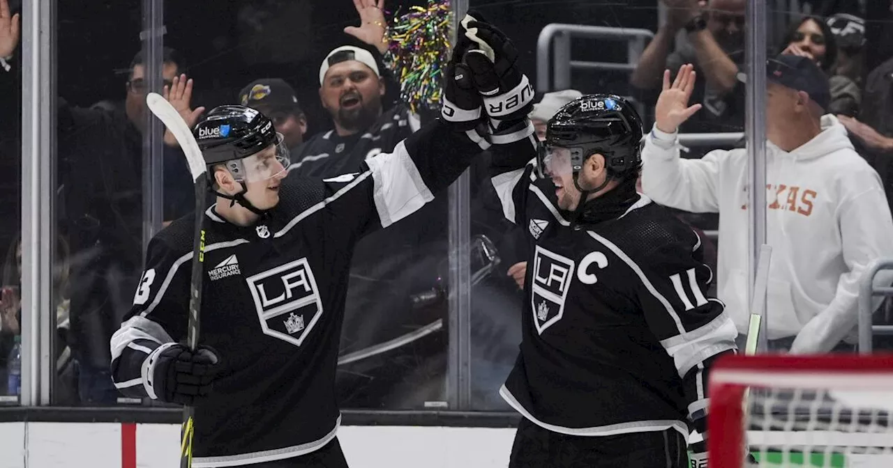 Anze Kopitar scores two goals as Kings rout the Blackhawks