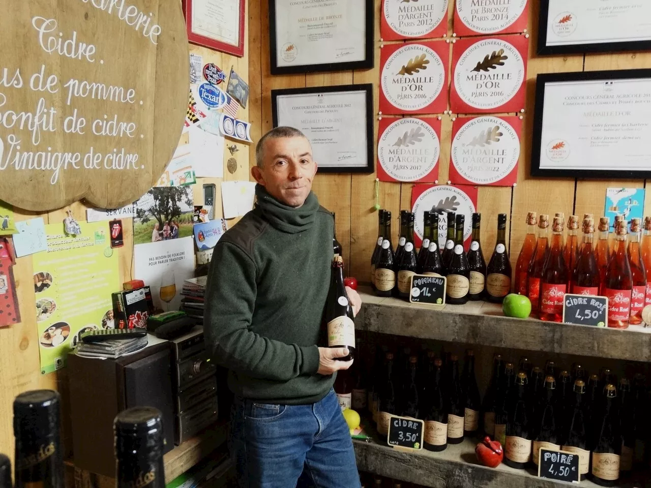 Eure : Pascal a reçu une nouvelle médaille pour son cidre au Salon de l'agriculture