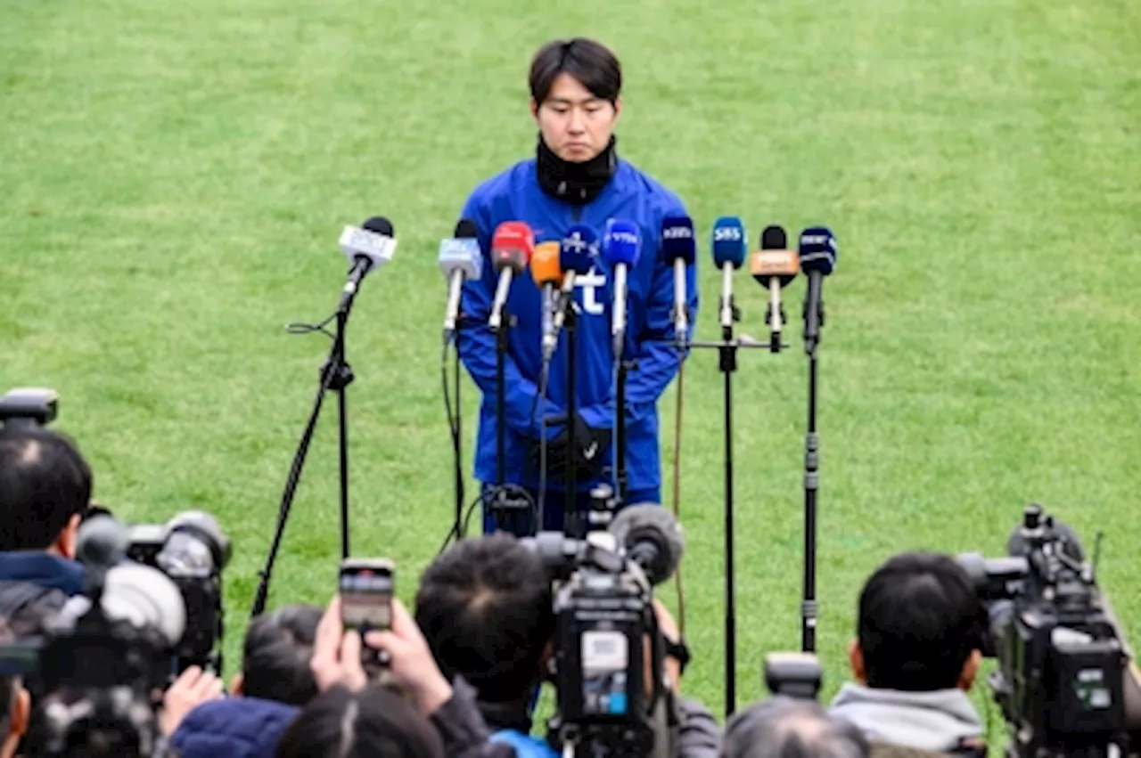 Lee apologises formally in South Korea for Asian Cup bust-up