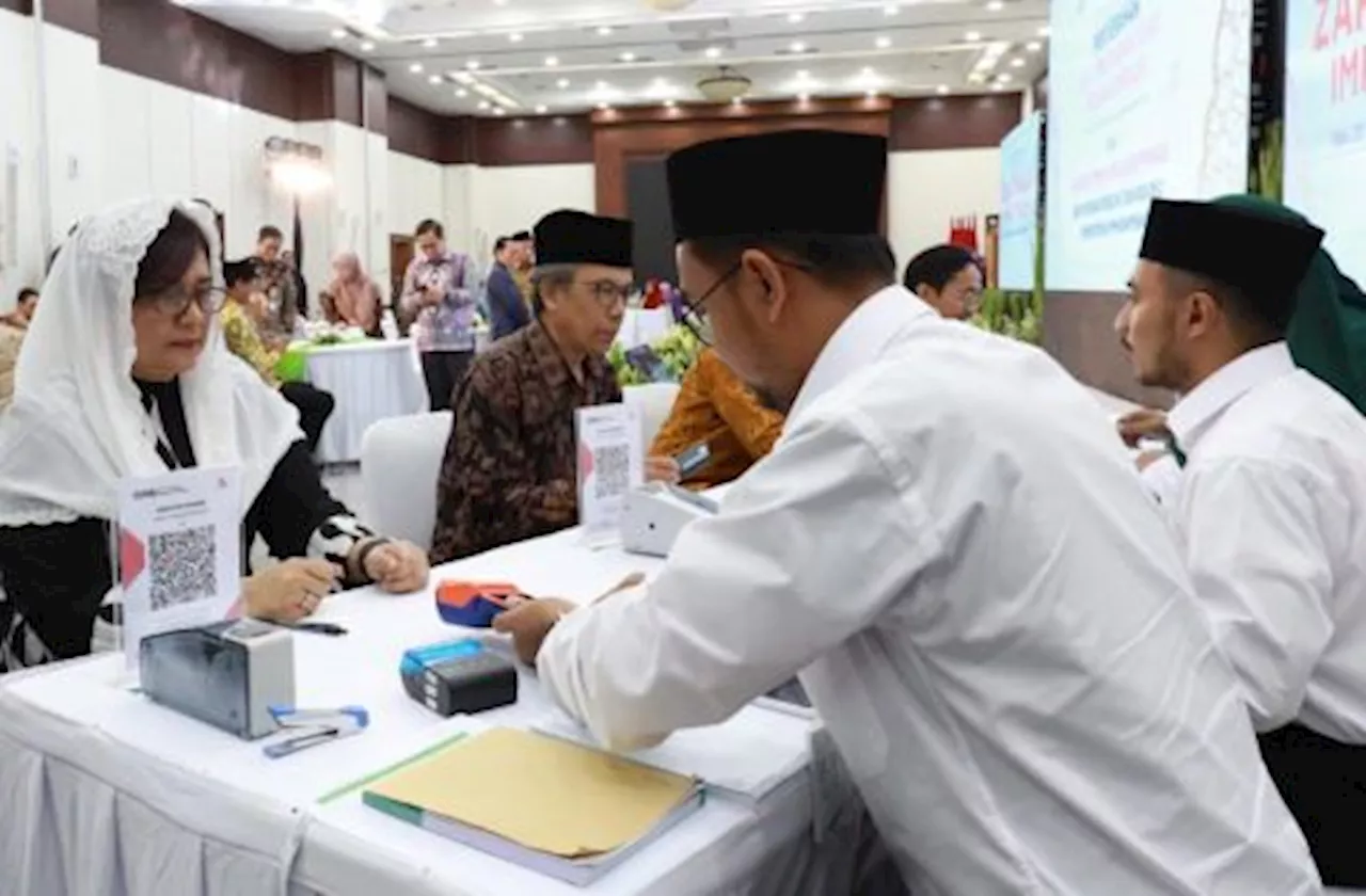 Pejabat dan Pegawai Kementerian PPNBappenas Tunaikan Zakat melalui BAZNAS RI