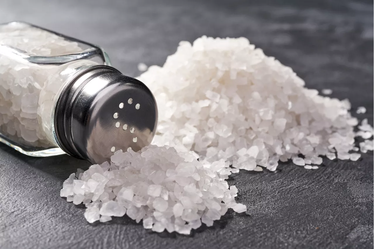 From apps to instant messages: Which tech solutions help cut sodium intake best?