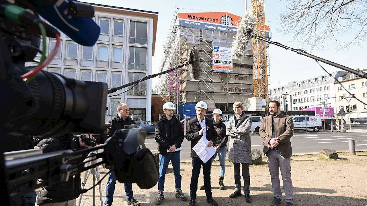 Hessen: Eingestürztes Kirchendach in Kassel wird geborgen