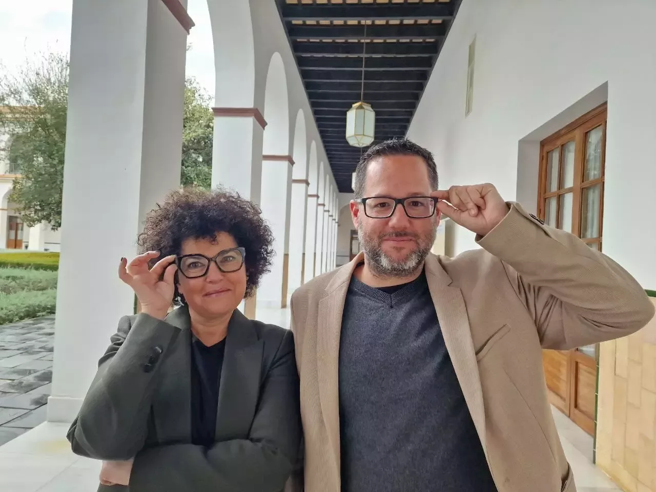 Adelante logra que el Parlamento andaluz lleve al Congreso una iniciativa para que las gafas de menores sean...