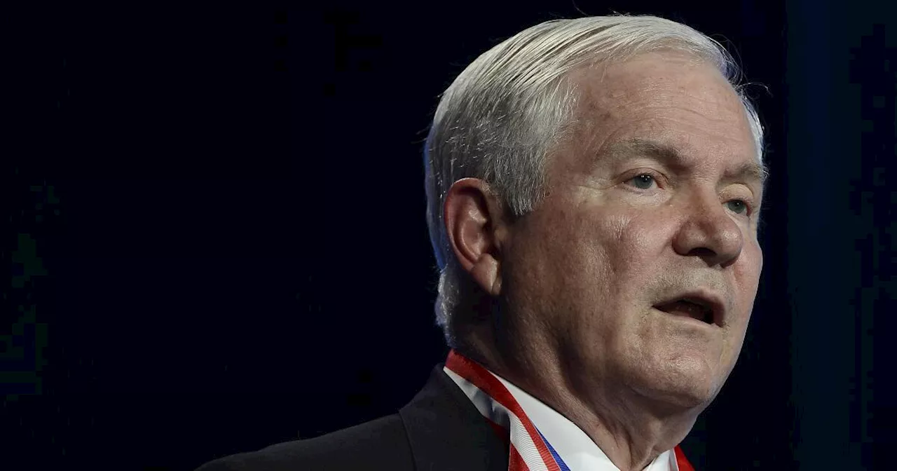 William & Mary will name building after former defense secretary Robert Gates