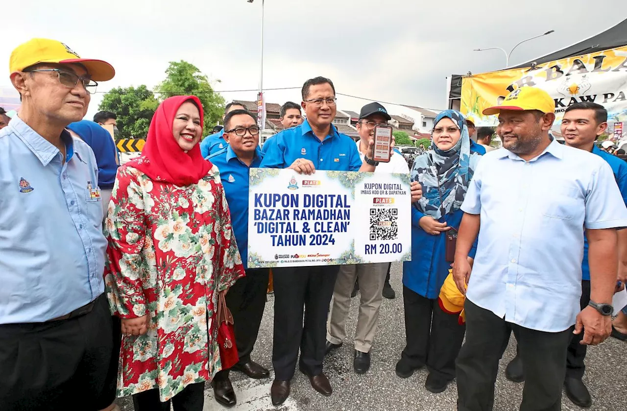 Cashless transactions at all 19 PJ Ramadan bazaars