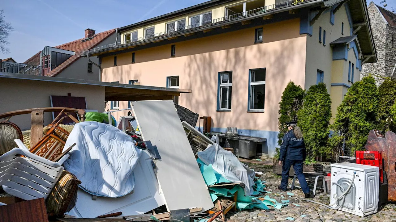 „Ein guter Tag für den Rechtsstaat“: Bezirksamt übernimmt Villa des Remmo-Clans in Berlin-Neukölln