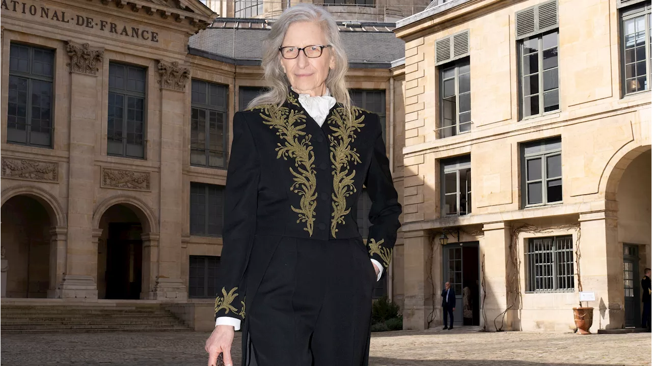 In Paris, Annie Leibovitz Is Inducted Into the Prestigious Académie des Beaux-Arts