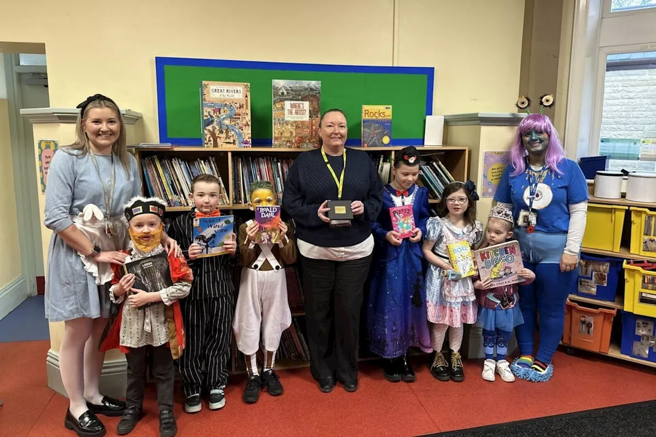 Skelmanthorpe Primary School receives new books from World Book Day donation