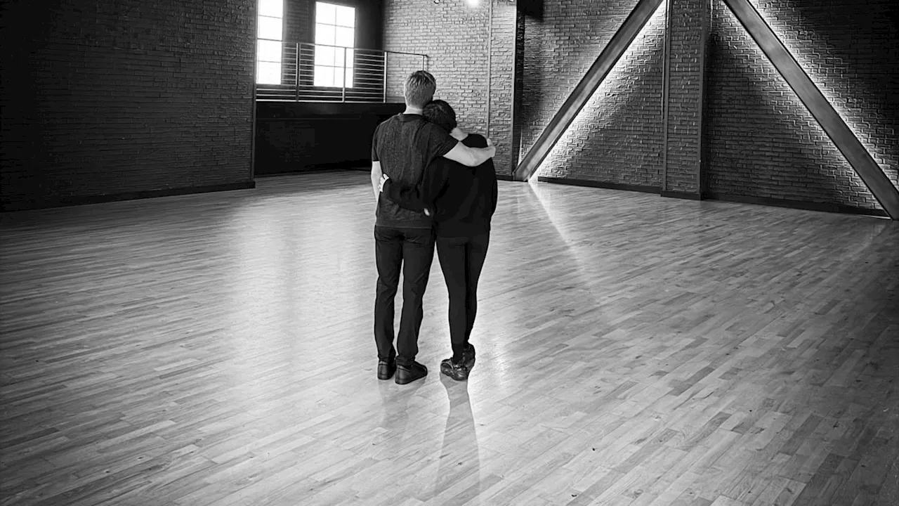 Derek Hough and Hayley Erbert share sweet photo from dance studio: 'Beginning to paint again'