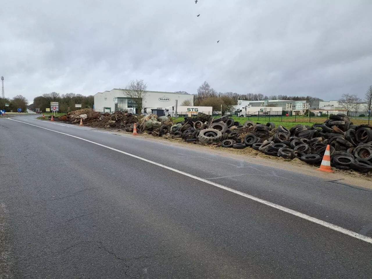 40 000 euros pour enlever les déchets laissés par les agriculteurs à Loudéac