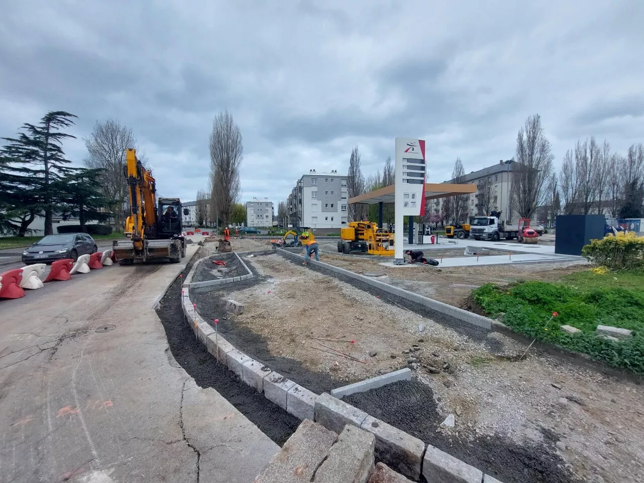 Saint-Malo : la nouvelle station-service, première pierre d'un vaste projet à La Découverte