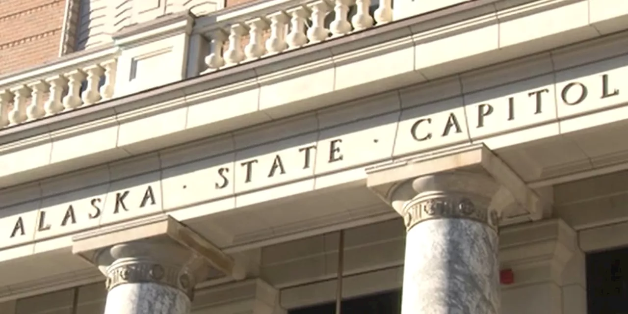 With the clock ticking lawmakers add Internet school funding bill to House calendar