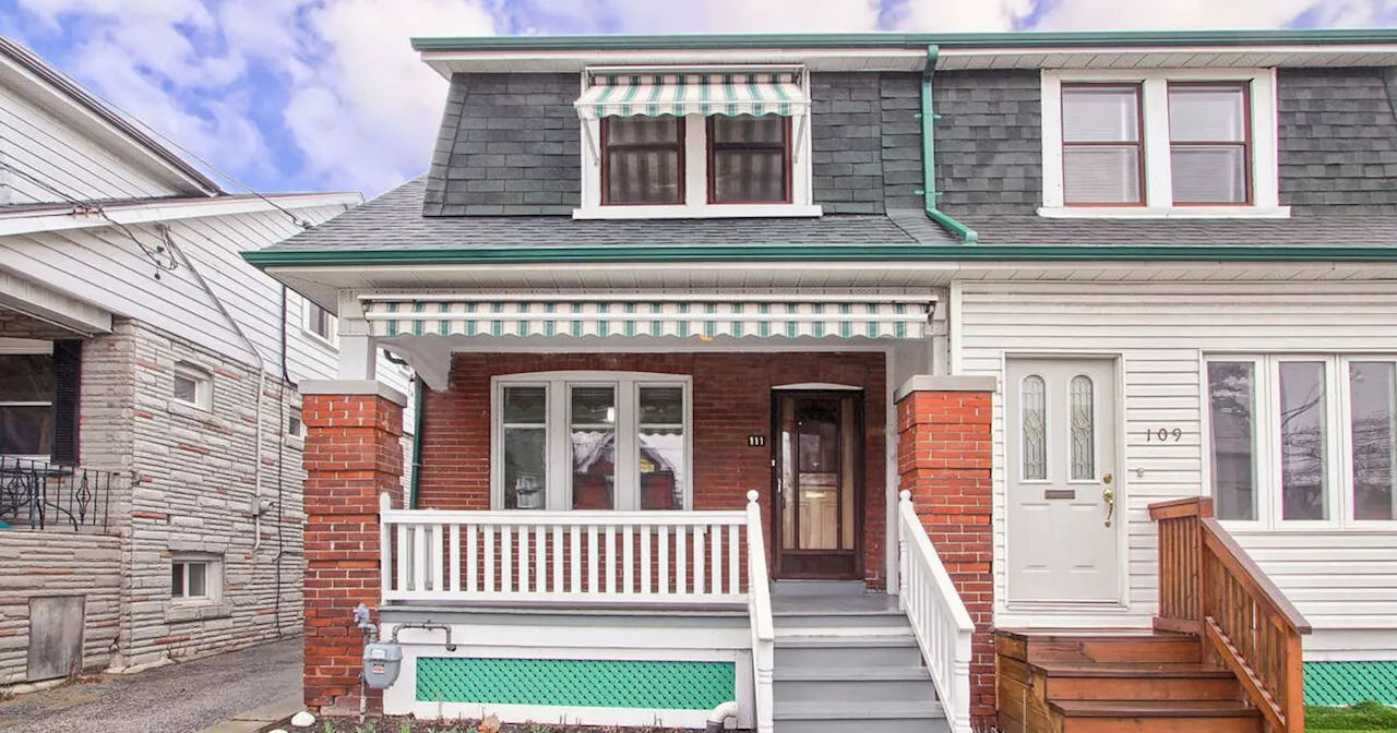 This Toronto home just hit the market after being in the same family since 1948