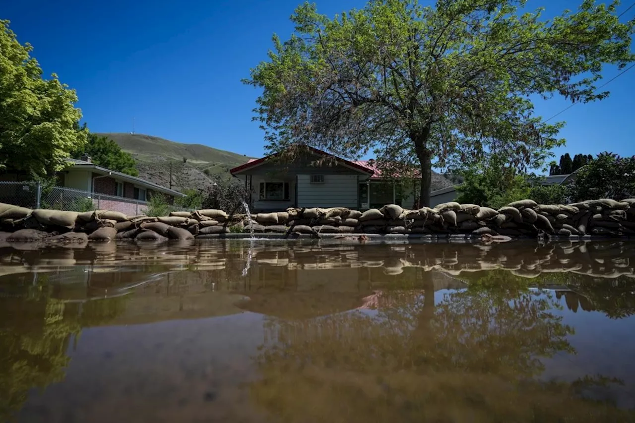 B.C. unveils flood strategy, adds $39 million in funding for flood mitigation