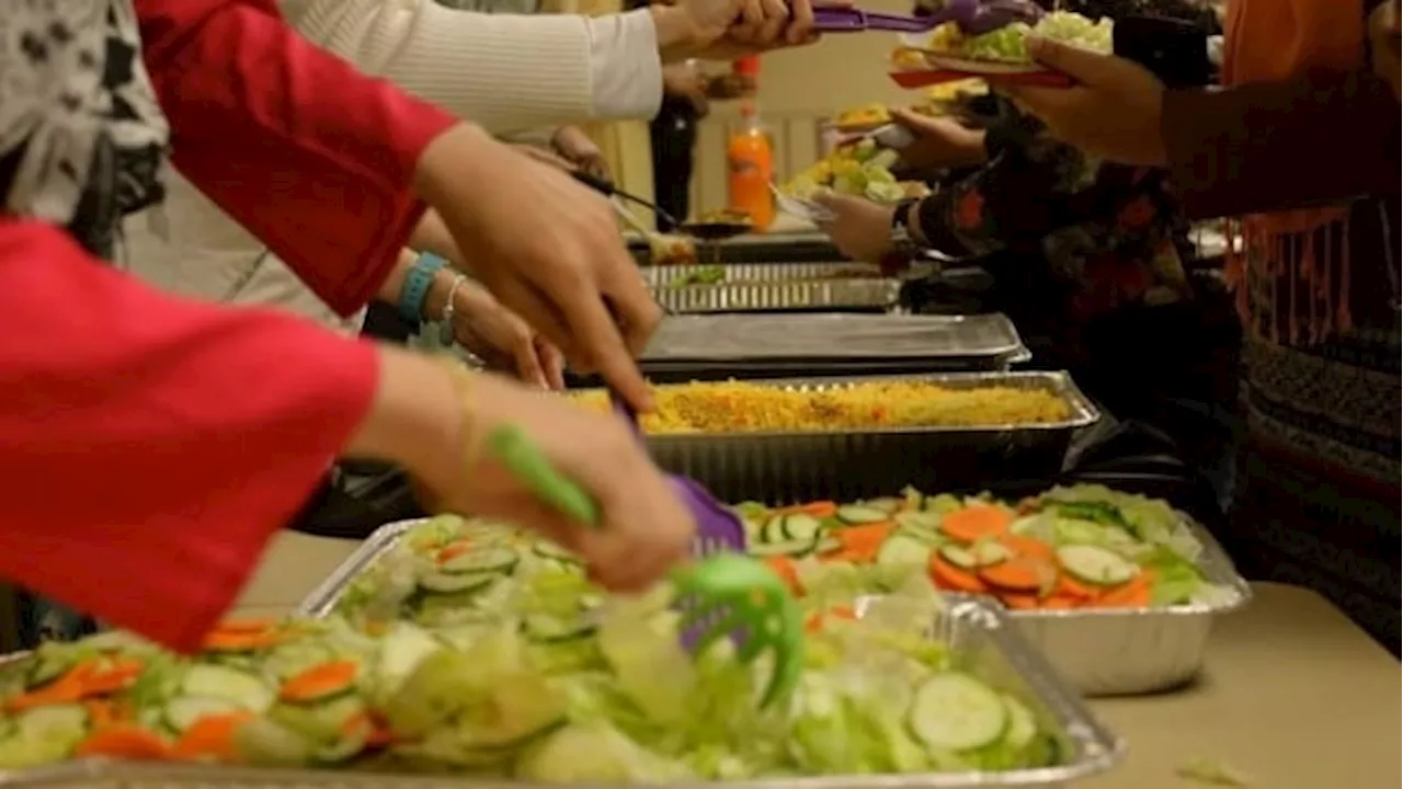 Hamilton Muslim groups supporting Palestinians, refugees and people who just need 'a good meal' this Ramadan