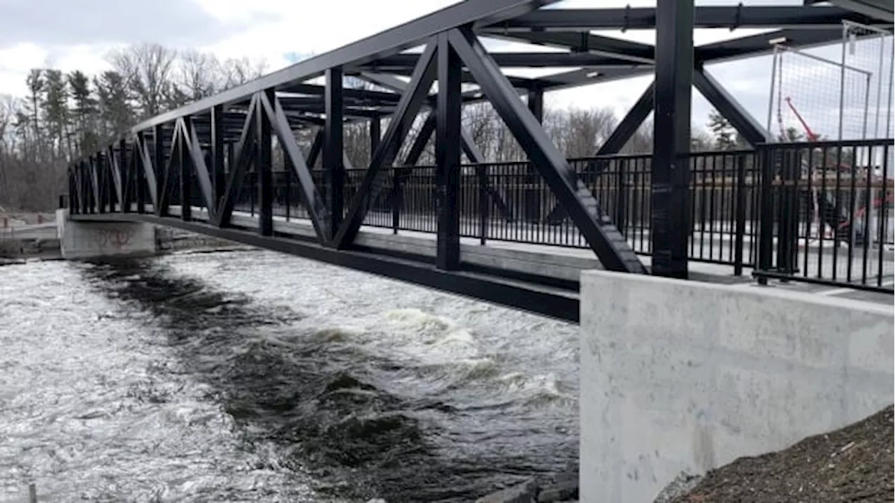 Pedestrian bridge near Carleton finally opens — and then closes just as quickly