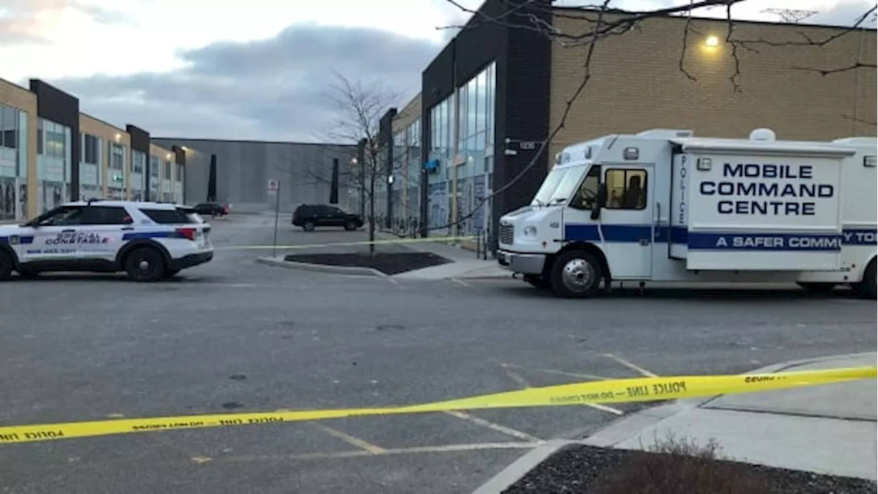 Man killed, 2nd man injured in Mississauga shooting