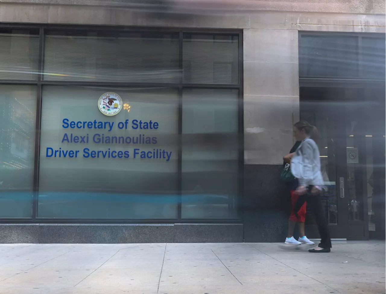 Illinois Secretary of State's Offices Experience Outage in Driver's License Services