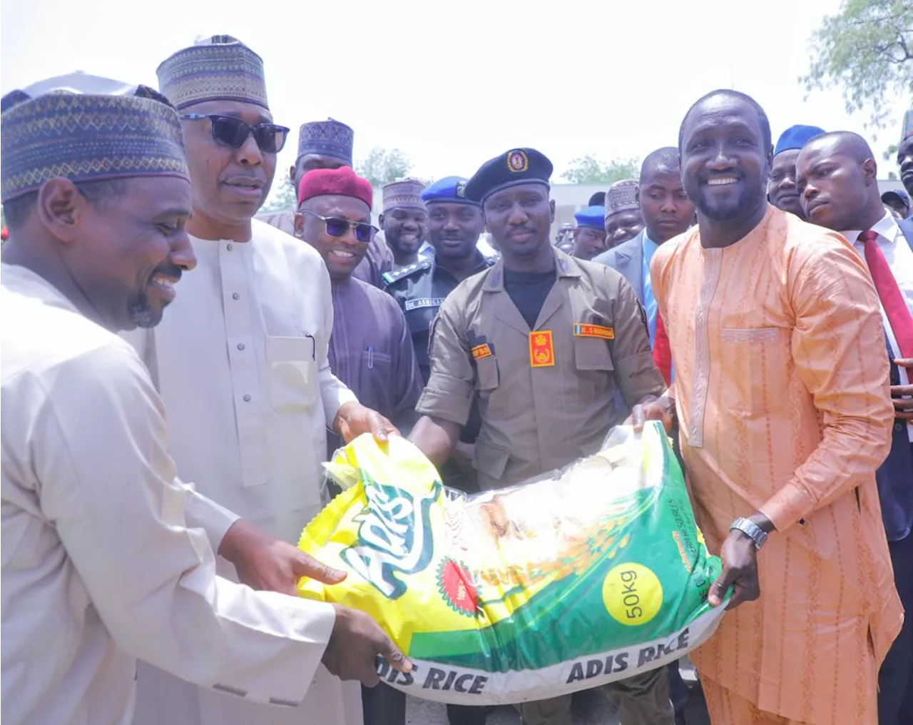 Boko Haram: Zulum disburses over N255m, food to civilian JTF, hunters