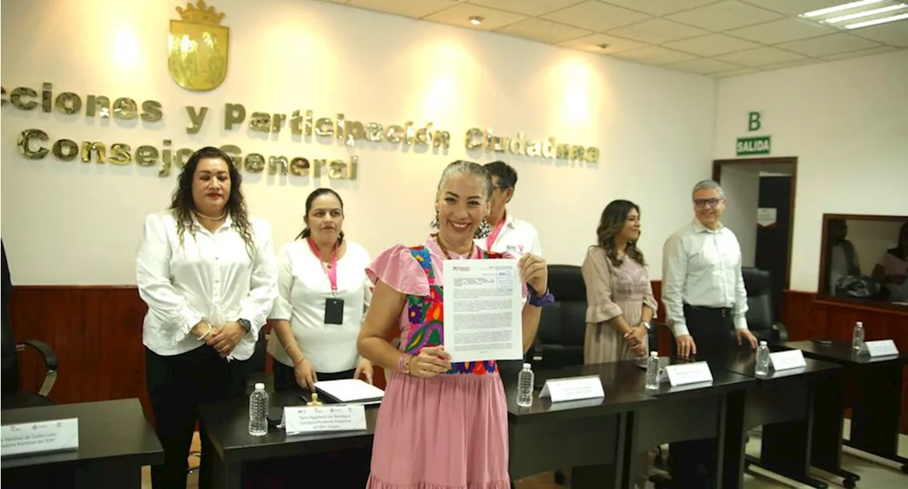 Olga Luz Espinosa se registra como candidata a la gubernatura de Chiapas