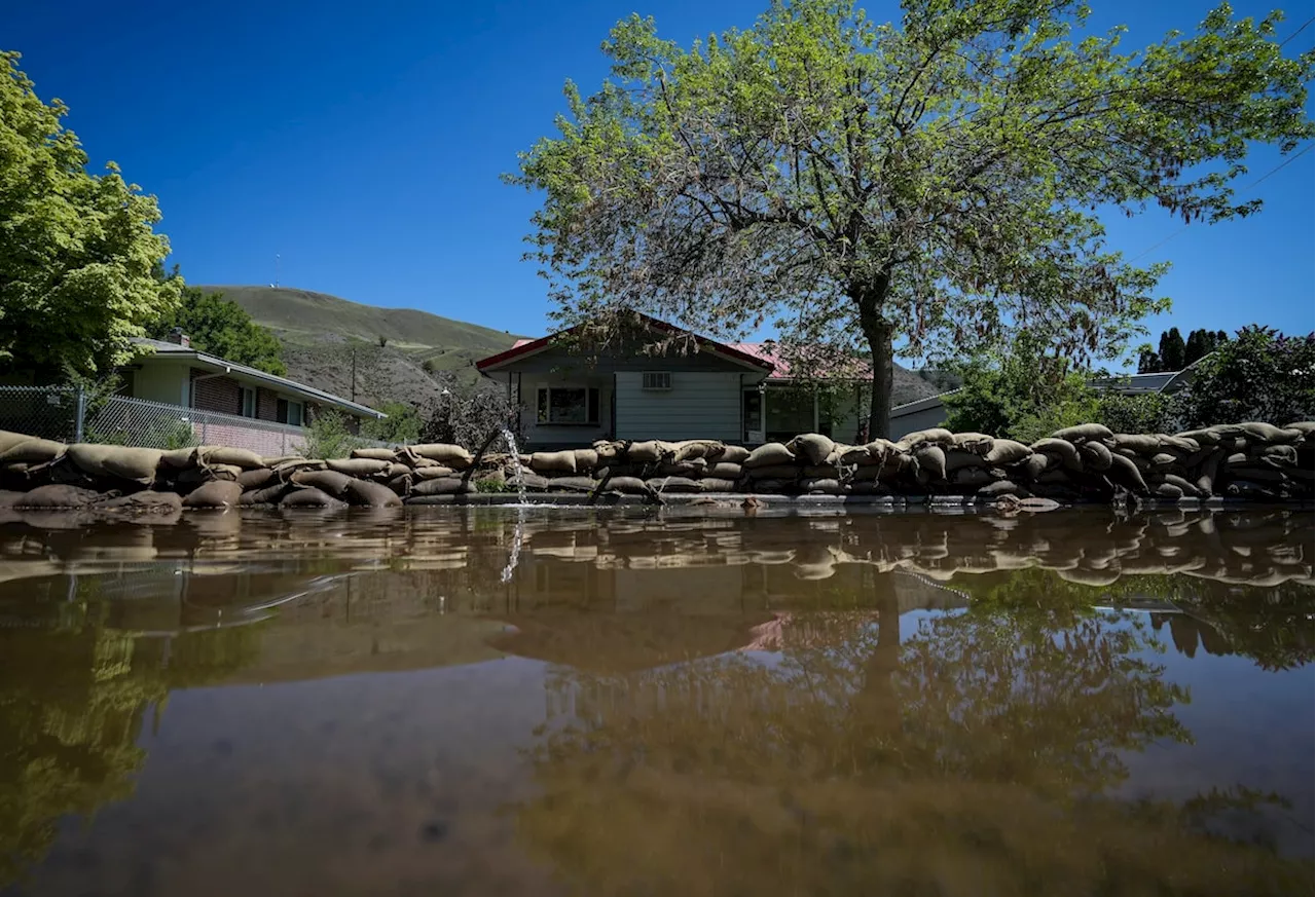 B.C. unveils flood strategy, adds $39 million in funding for flood mitigation