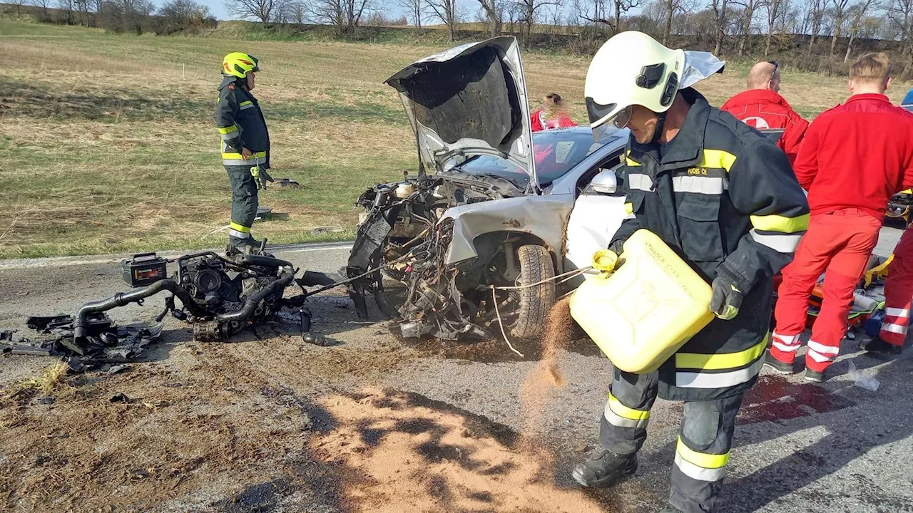 Papa und Sohn (12) bei Unfall schwer verletzt