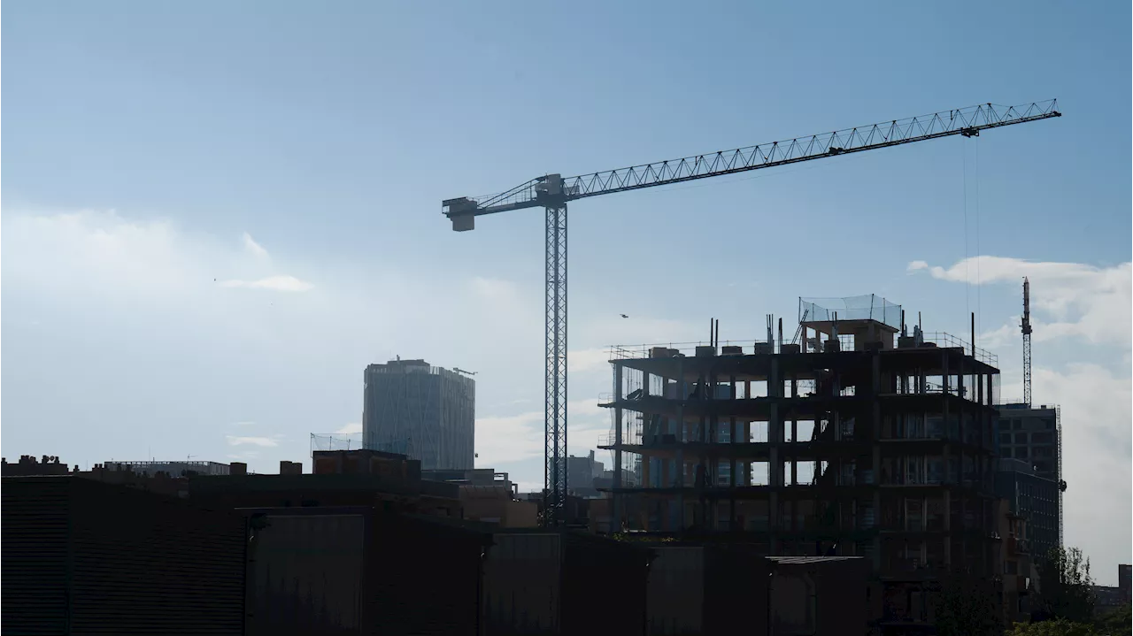 Madrid rehabilitará casi 500 viviendas y construirá más de 650 pisos de alquiler a precio asequible