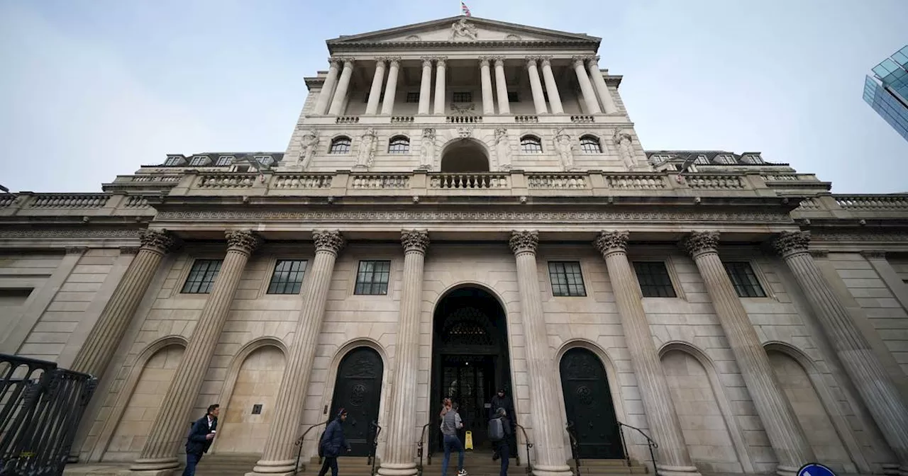 Bank of England keeps interest rates at 5.25%