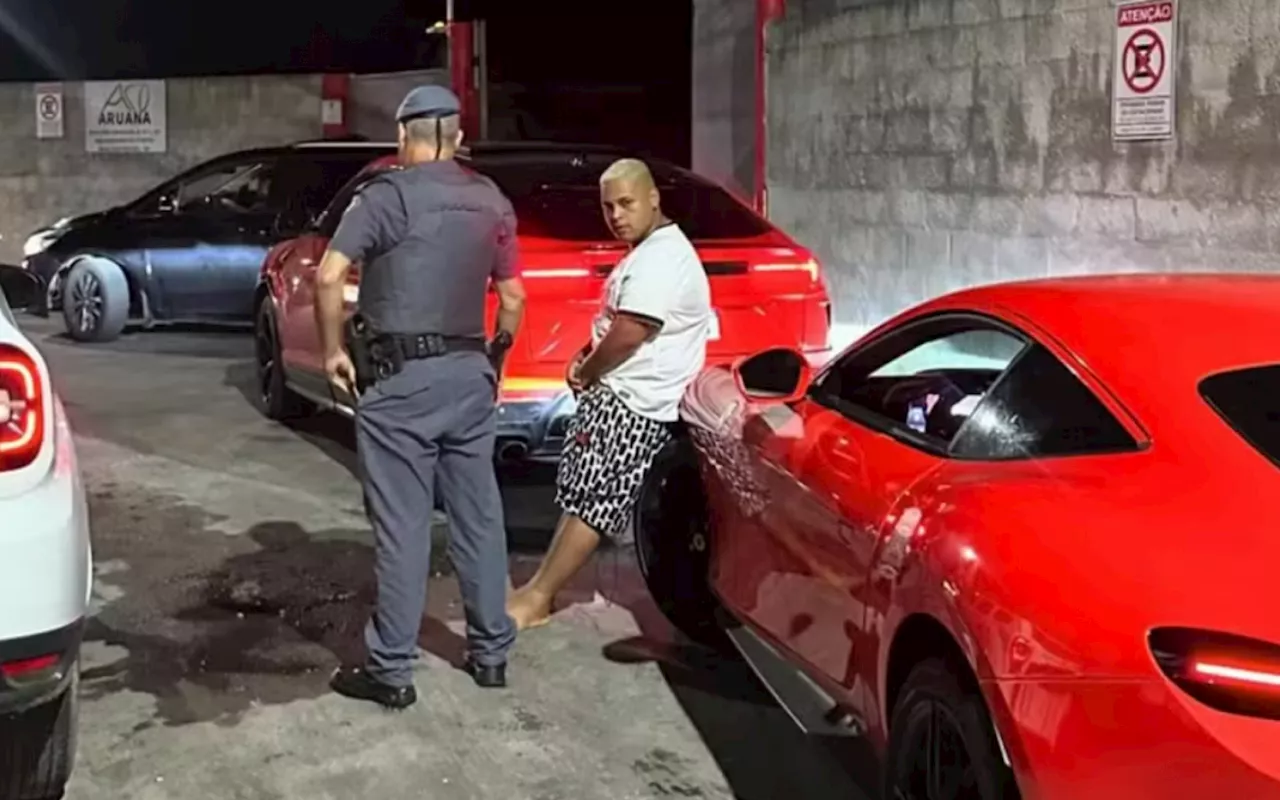 MC Ryan é parado pela polícia ao dirigir Porsche avaliado em R$ 1 milhão