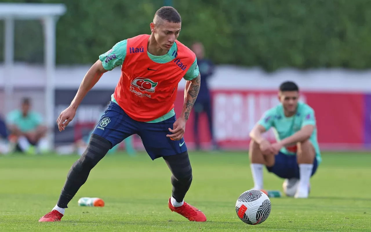 Richarlison não participa de treinamento da seleção brasileira