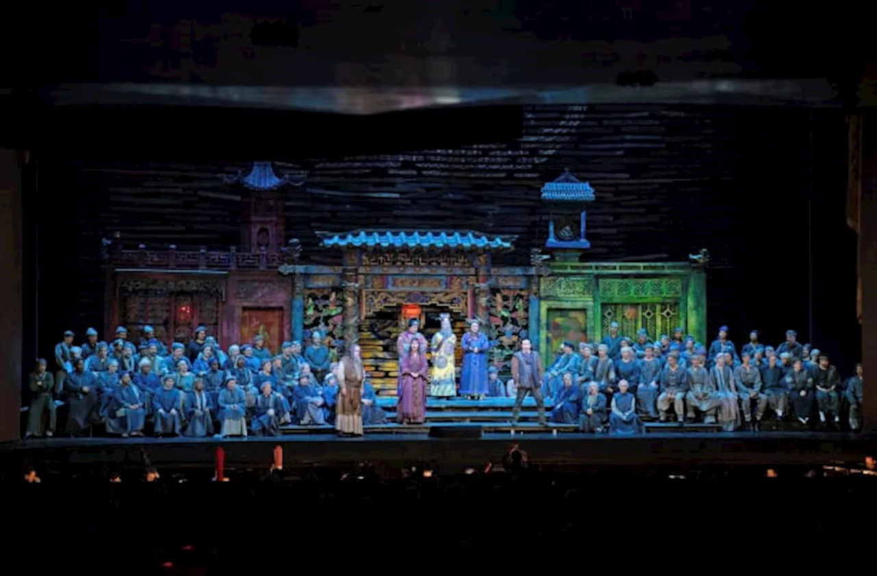 Metropolitan Opera presents semi-staged `Turandot' after stage malfunction