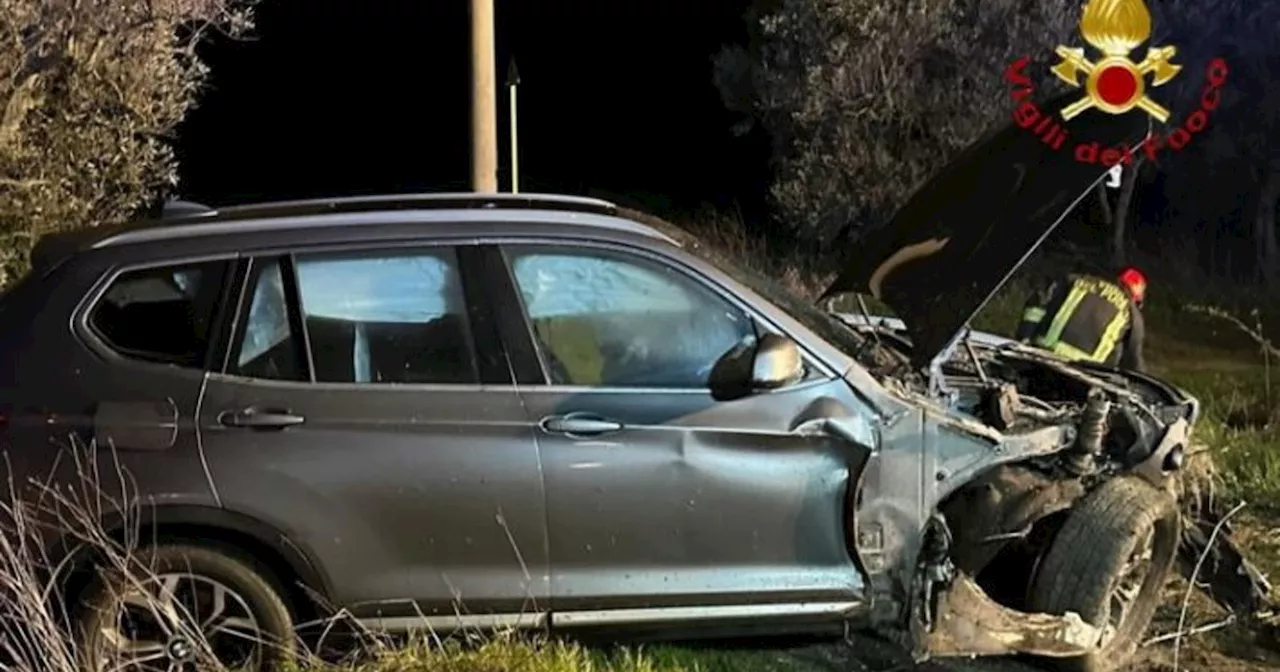 Basilicata, l&#039;incidente di Marrese: le foto dello schianto in auto