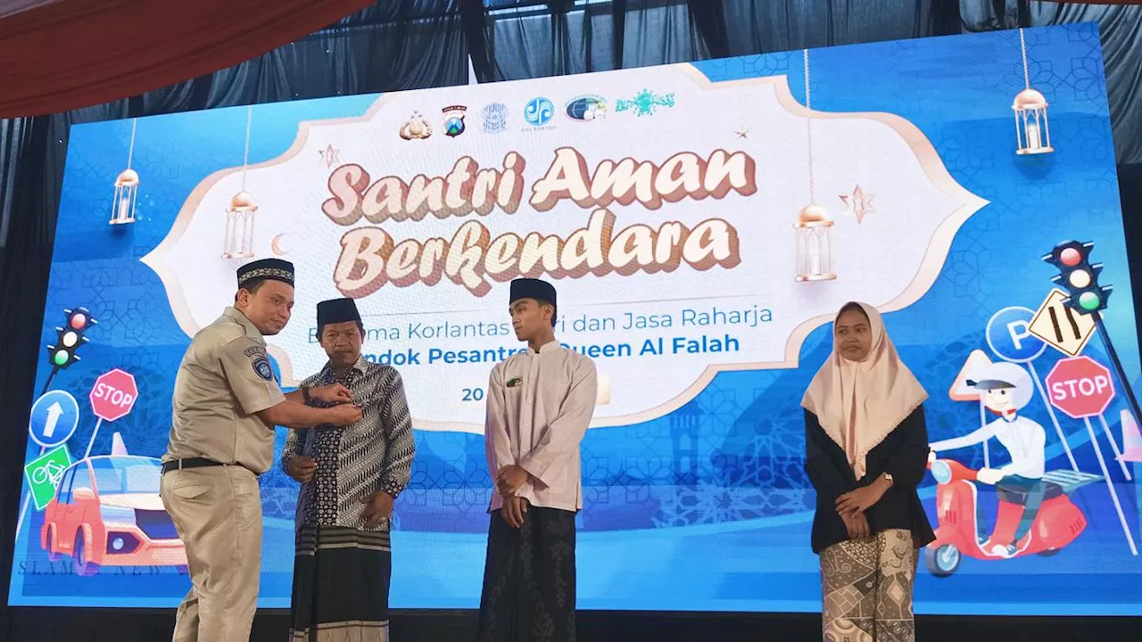 Jasa Raharja dan Korlantas Polri Edukasi Keselamatan Berlalulintas Kepada Santri