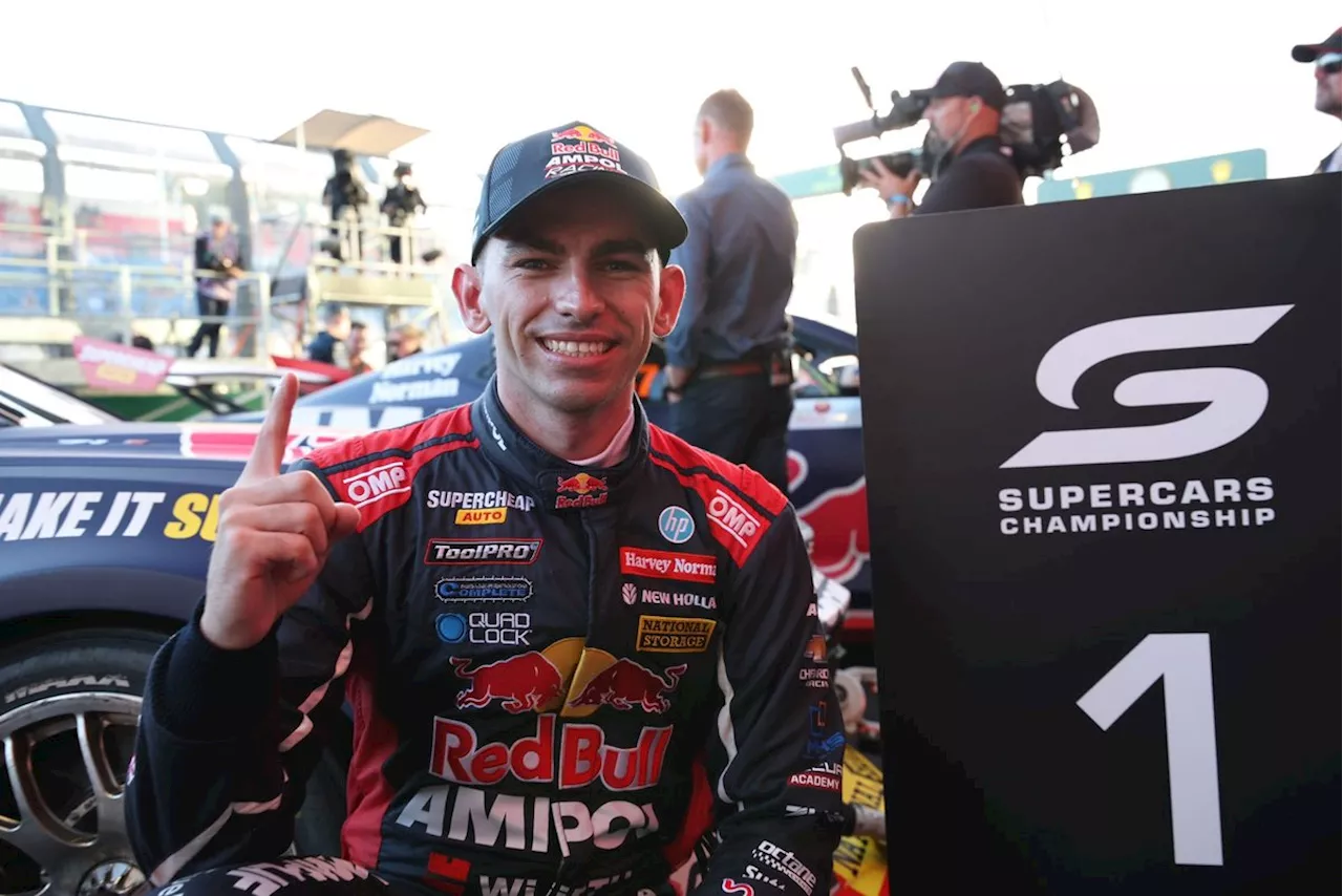 Supercars Albert Park: Triple Eight dominates opener as Feeney wins