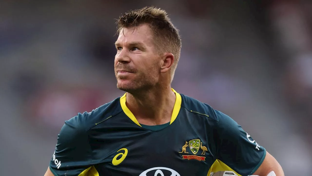 Warner snubbed as Aussie retirement looms