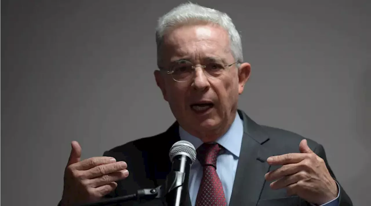 'Crea unos riesgos innecesarios': Álvaro Uribe sobre la propuesta de una Asamblea Nacional Constituyente