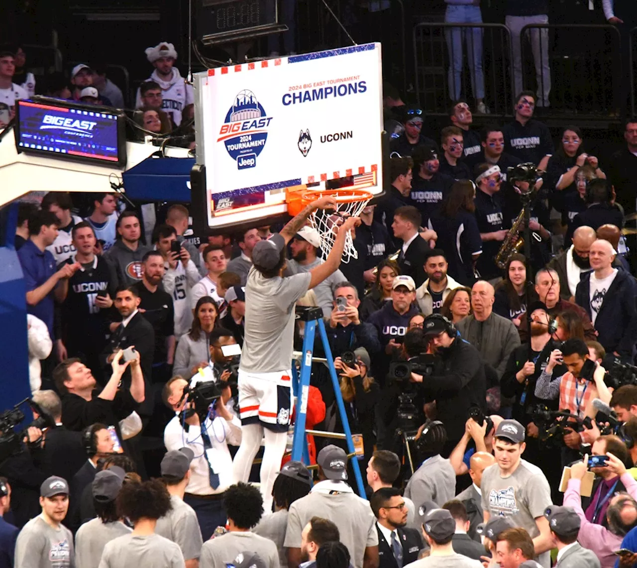 UConn enters NCAA Tournament primed to repeat