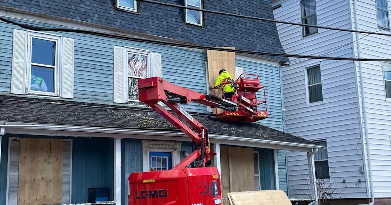 Over 30 people left without housing after apartments condemned in New Glasgow, N.S.