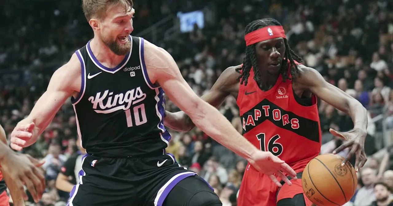 Sabonis alcanza 24to triple-doble; Kings vencen a unos limitados Raptors, 123-89