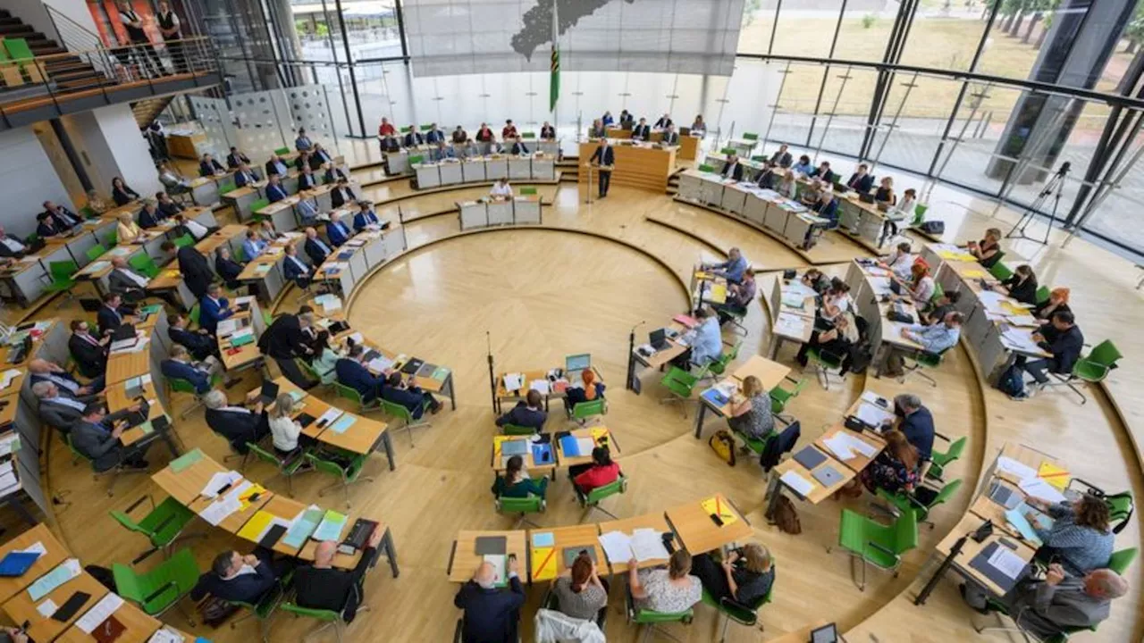 Legalisierung: Emotional geführte Debatte um Cannabis-Gesetz im Landtag